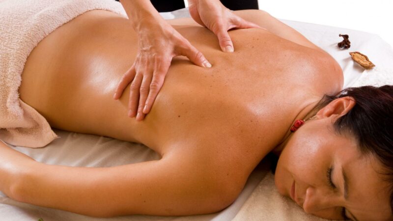 Massaggio fisioterapico